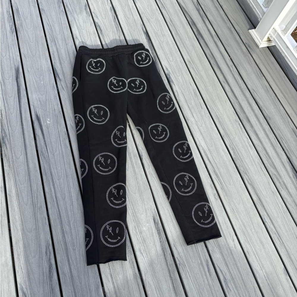 Retrovert Smiley Sweatpants